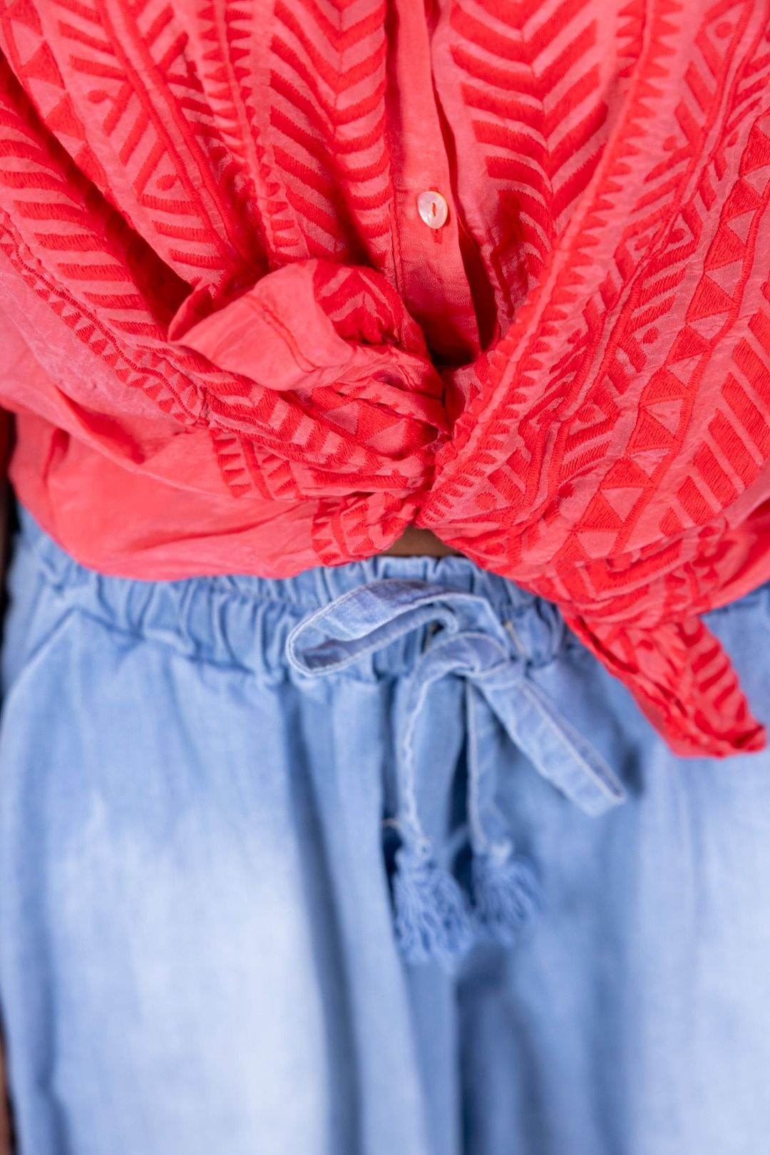 Tensione In - Camicia in mussola con ricamo m/c