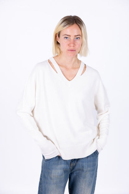 Tensione In - Maglia con buchi sulla spalla