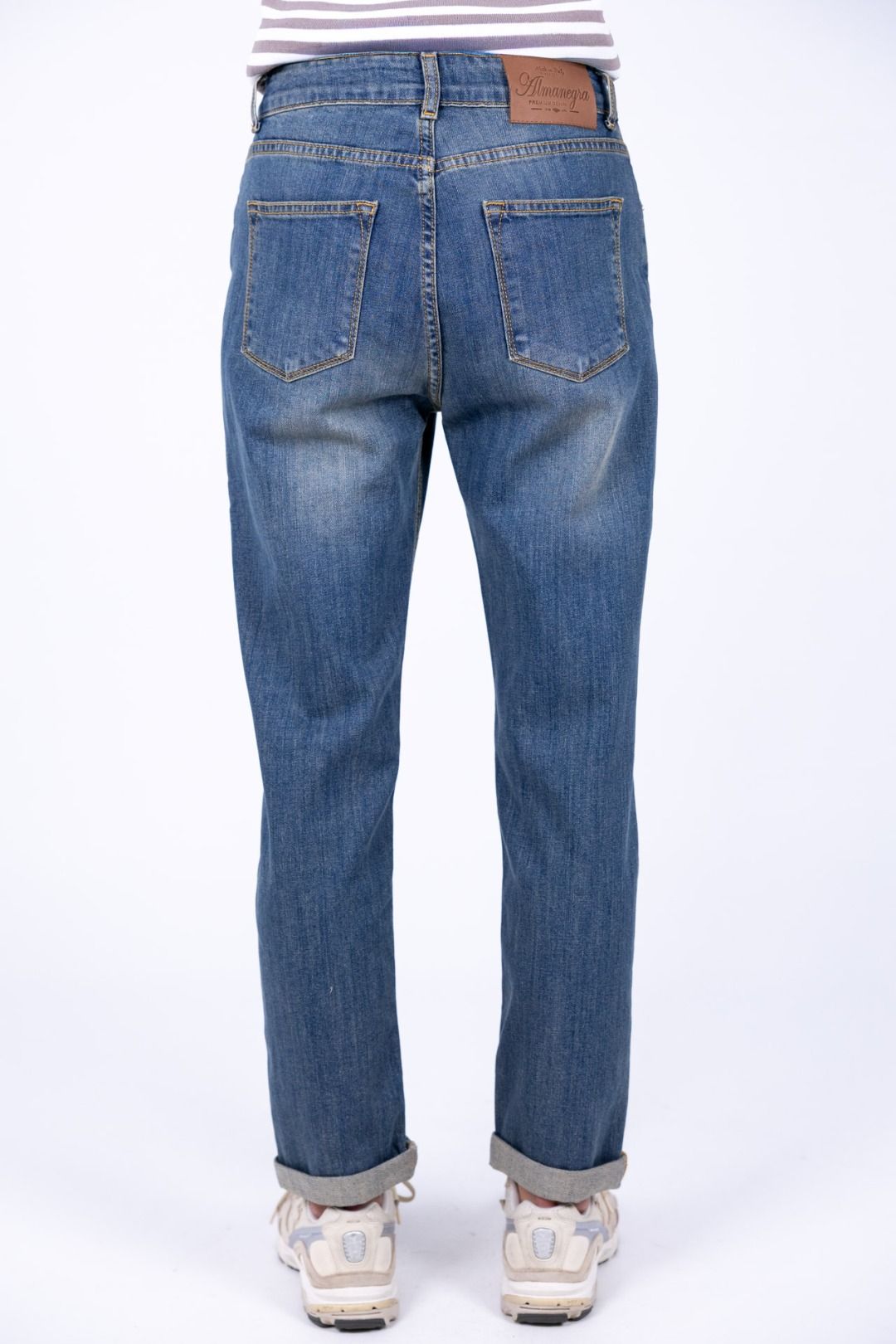 Almanegra - Jeans levante