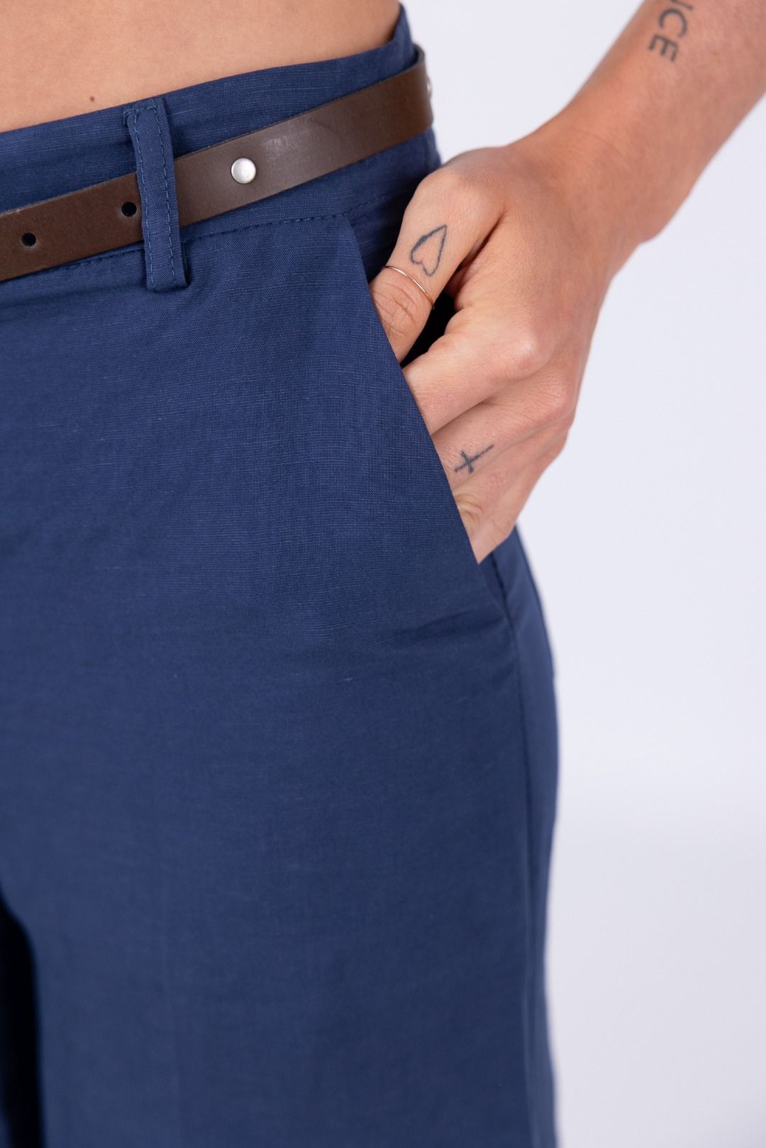 Tensione in - Pantalone palazzo