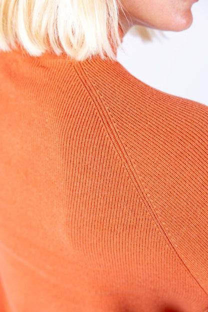 Surkana - Maglia slim collo lupetto