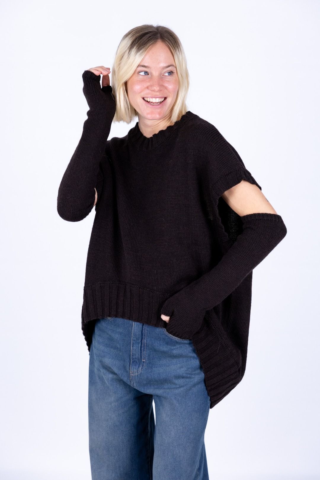 Tensione in - Gilet stondato con manicotti