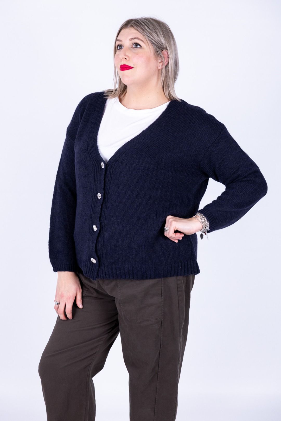 Susy Star - Cardigan con bottone gioiello