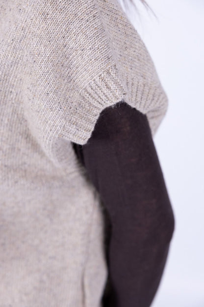 Tensione In - Gilet con spilla