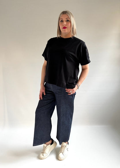 Susy Star - T-shirt con pizzo